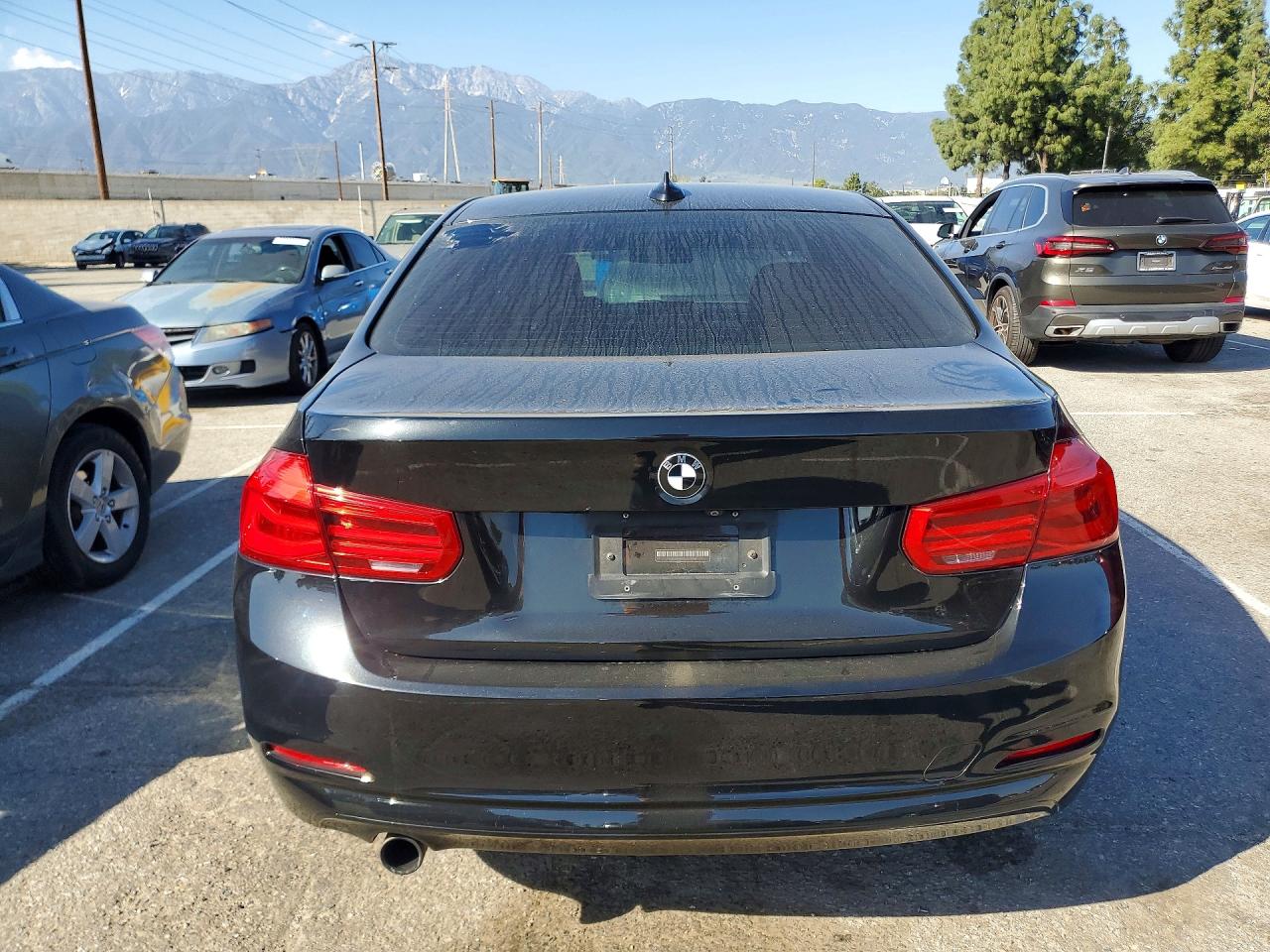 2018 BMW 3 series VIN WBA8E1G57JNU89851 photo 6