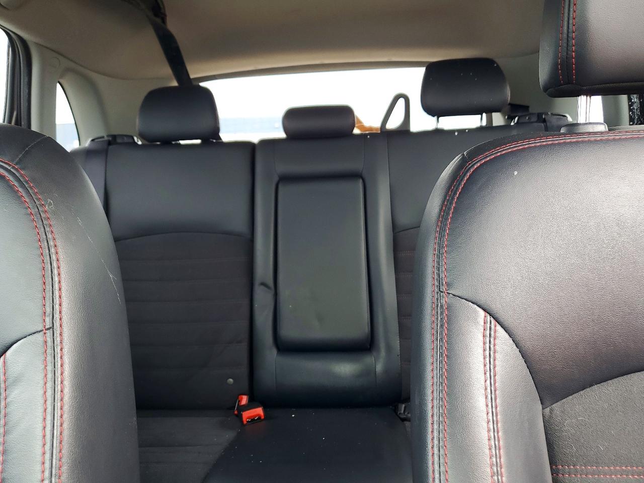 2024 Mitsubishi Outlander VIN JA4ARUAU8RU011847 photo 10