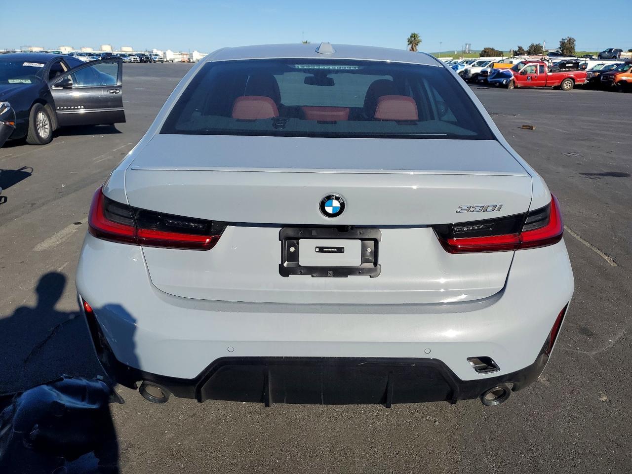 2026 BMW 3 series VIN 3MW69CW05T8F93306 photo 6