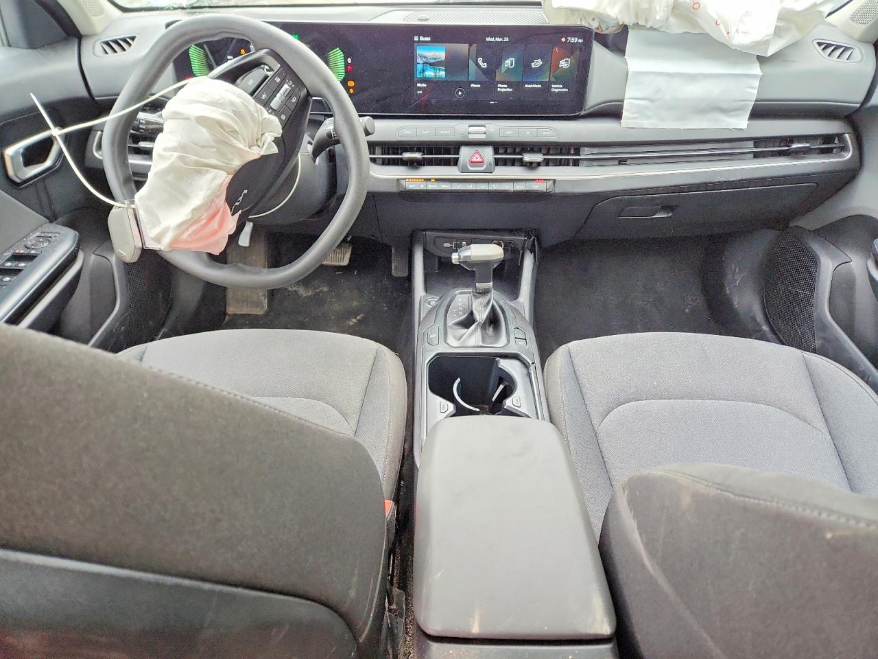 2025 Kia All other VIN 3KPFT4DE7SE040729 photo 8