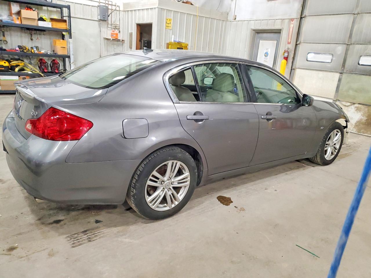 2015 Infiniti Q40 VIN JN1CV6AR0FM521934 photo 3