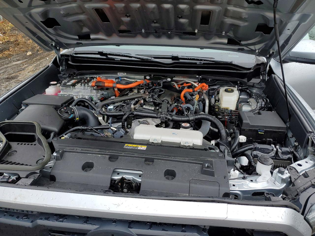 2024 Toyota Tacoma VIN 3TYLC5LNXRT004631 photo 11