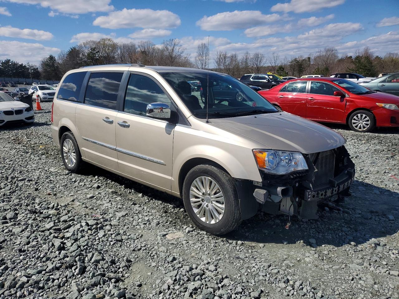 2015 Chrysler Minivan VIN 2C4RC1JG2FR698206 photo 4
