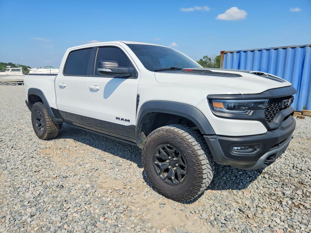 2022 Ram 1500 VIN 1C6SRFU91NN260080 photo 4