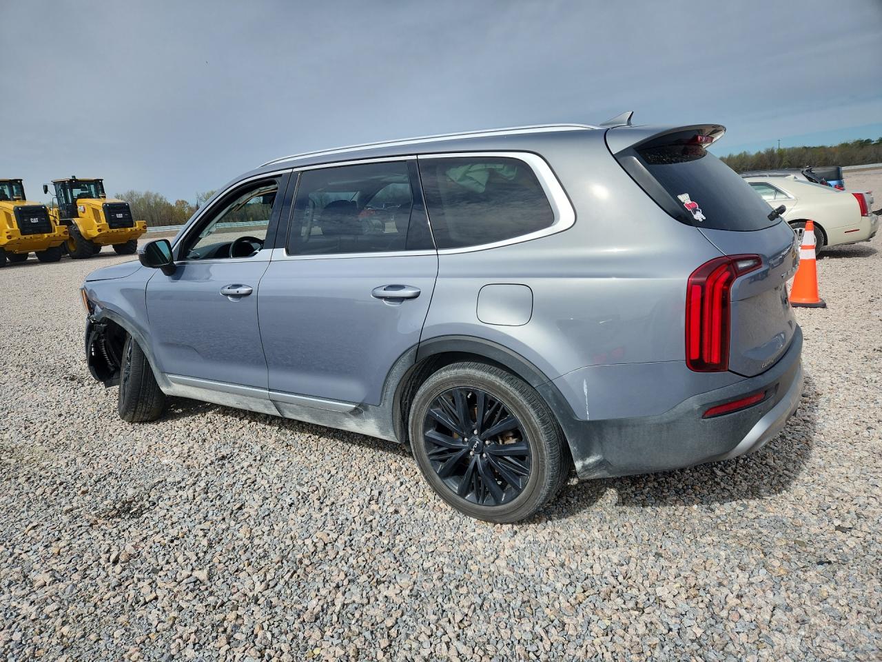 2022 Kia Telluride VIN 5XYP54HC2NG265848 photo 2