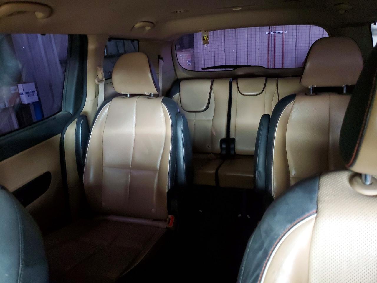 2018 Kia SEDONA VIN KNDMC5C16J6380728 photo 10