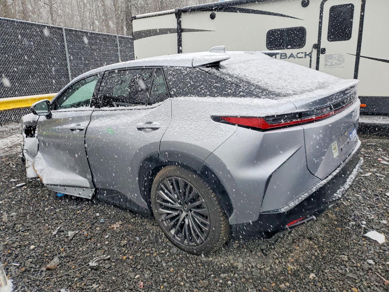 2023 Lexus Rz 450E Luxury VIN JTJAAAAB8PA013121 photo 2
