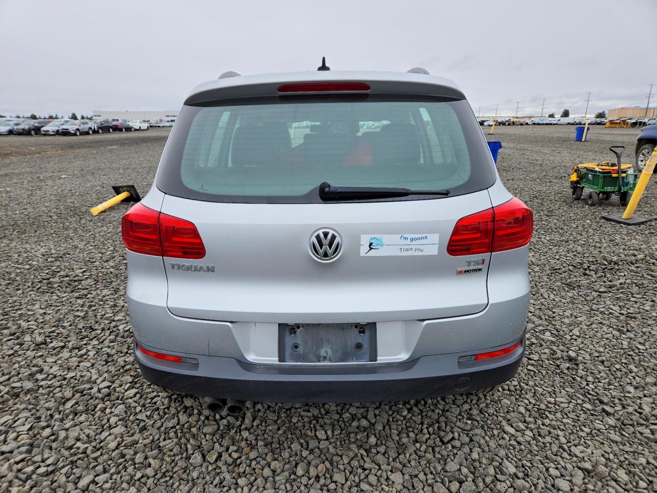 2017 Volkswagen Tiguan VIN WVGBV7AX5HK017287 photo 6
