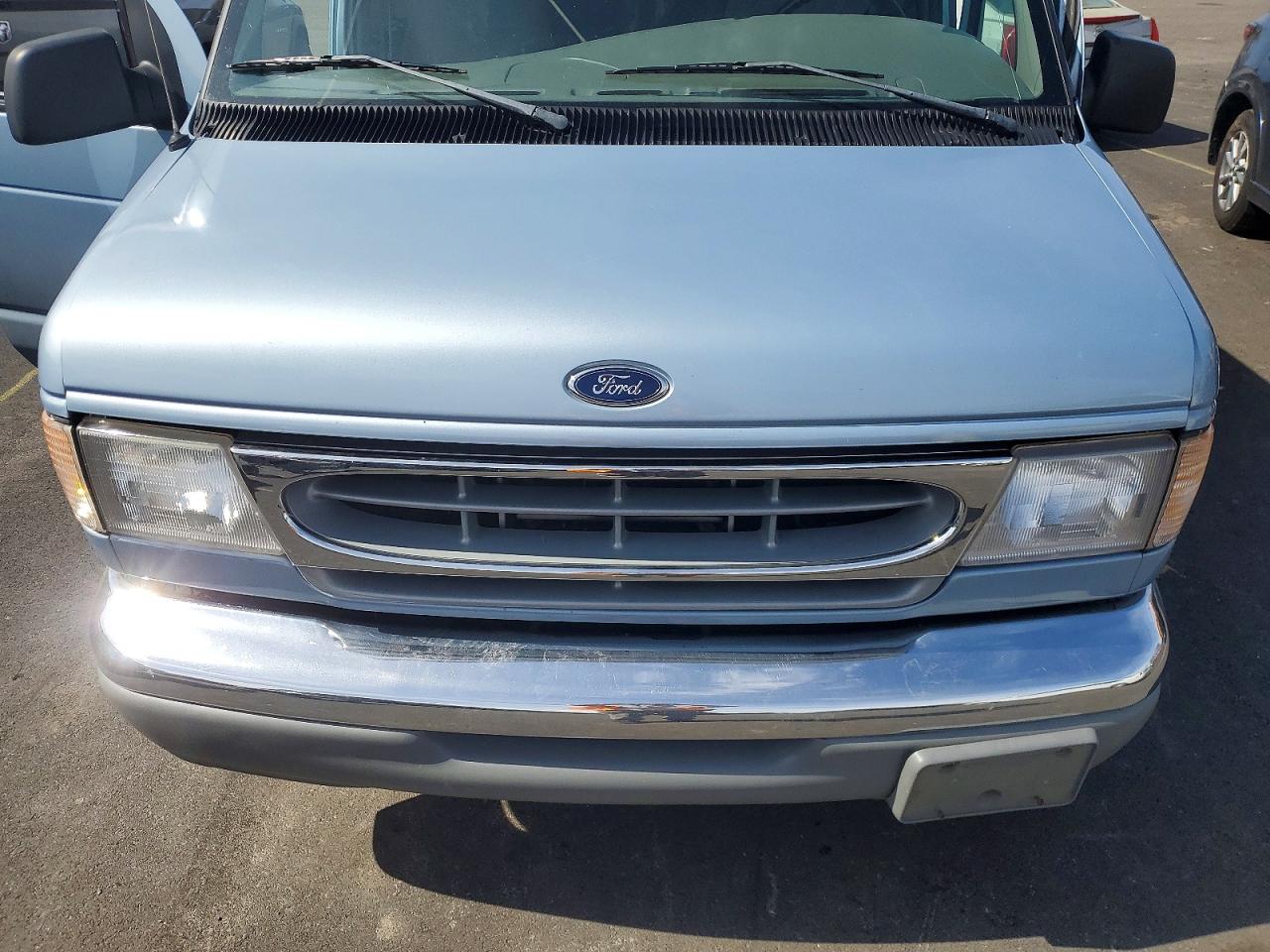 1998 Ford Econoline VIN 1FBNE31L2WHA01330 photo 12