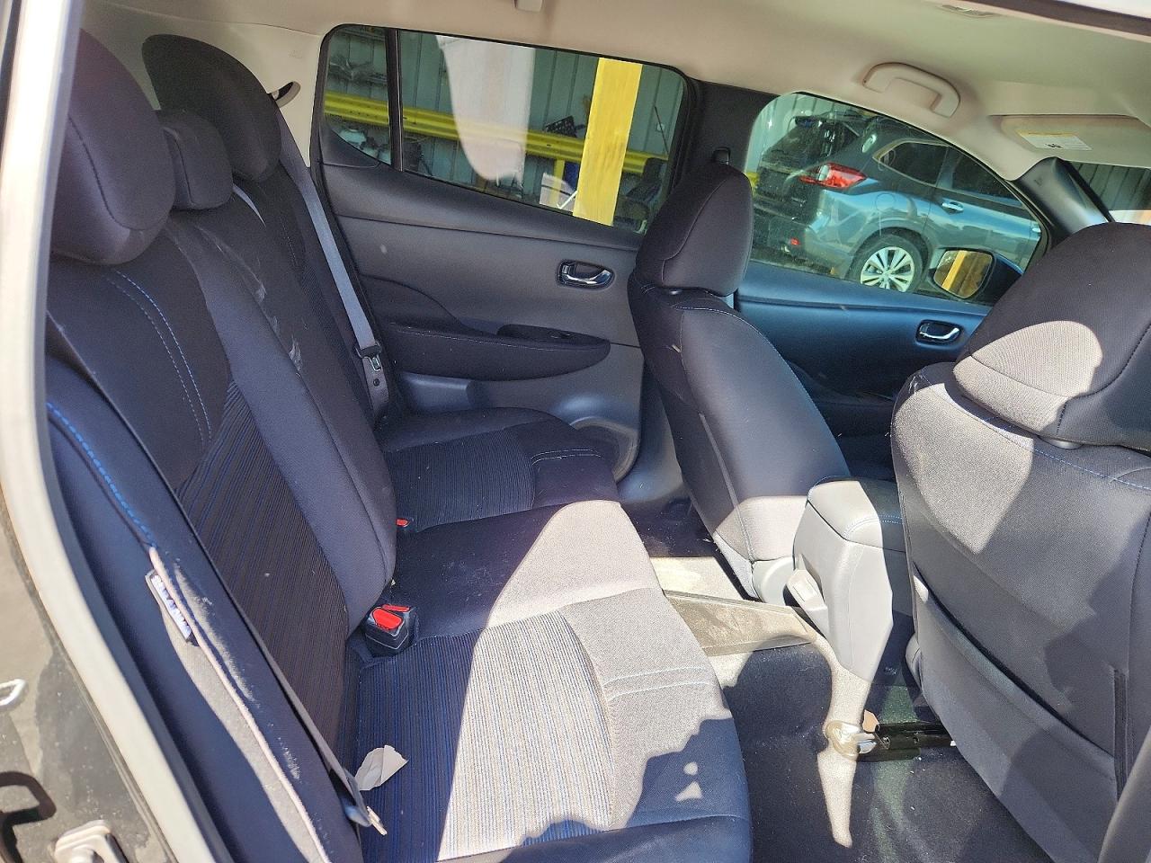 2025 Nissan Leaf VIN 1N4CZ1CV1SC562383 photo 10