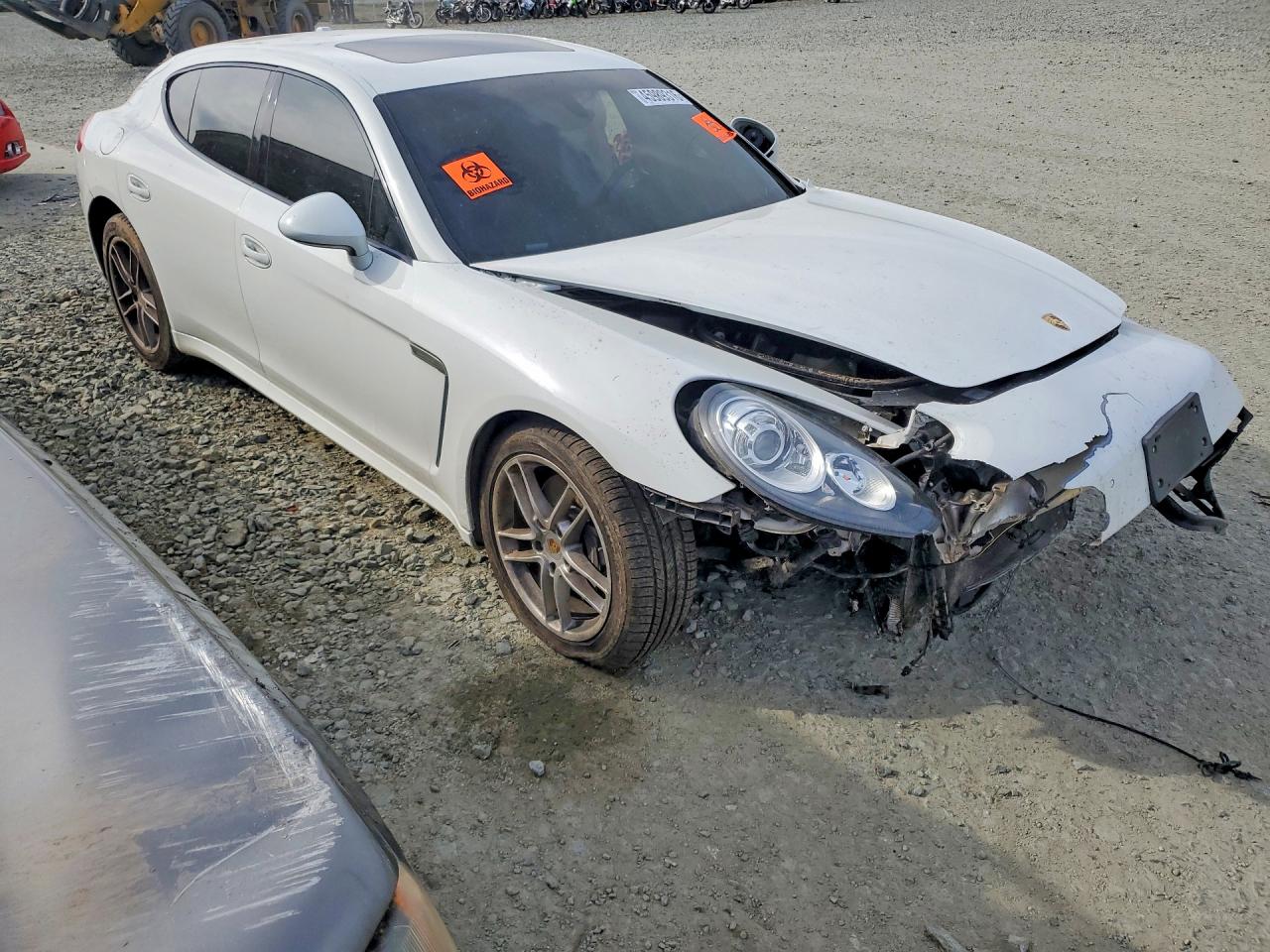 2016 Porsche Panamera VIN WP0AA2A74GL002366 photo 4