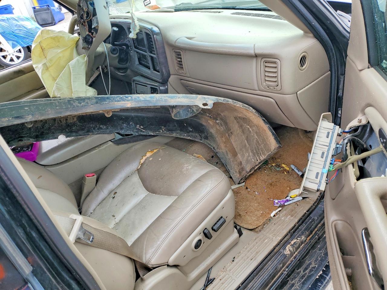 2003 GMC Yukon VIN 1GKEK63U93J289318 photo 8