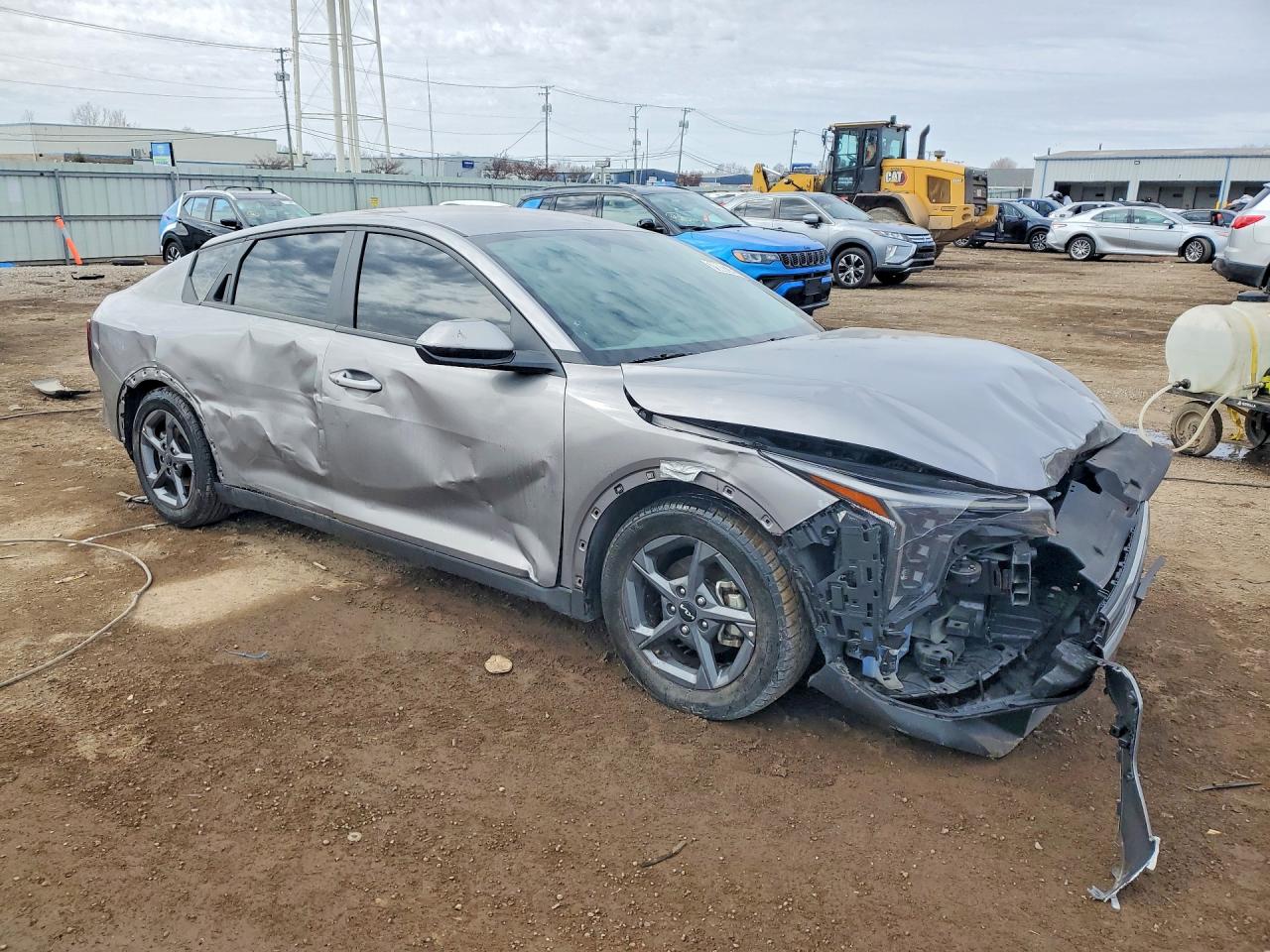 2025 Kia All other VIN 3KPFT4DE0SE092154 photo 4