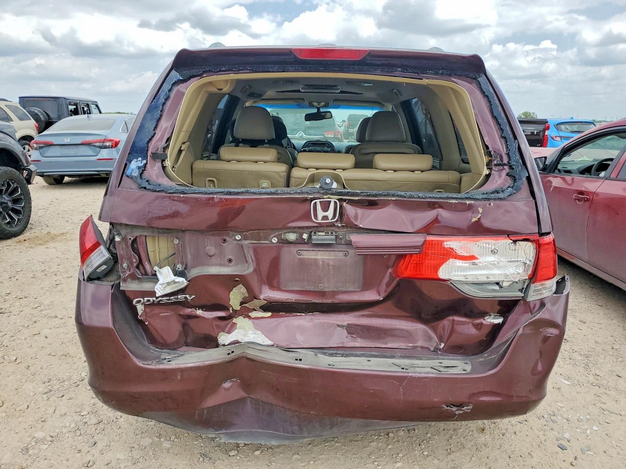 2010 HONDA All models VIN 5FNRL3H77AB100889 photo 6