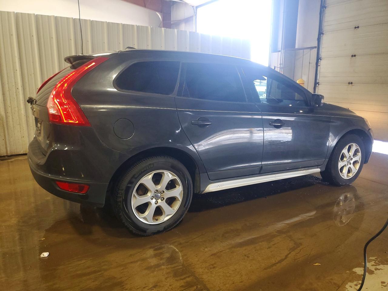 2010 Volvo Xc60 VIN YV4982DL6A2074901 photo 3
