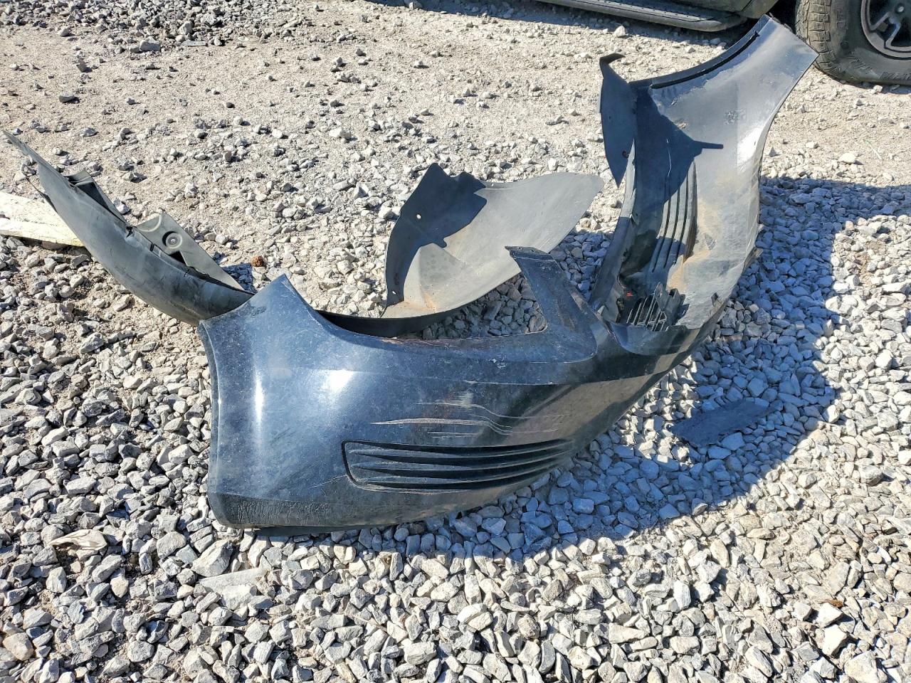 2004 Chevrolet All models VIN 1GCHK23254F185302 photo 12