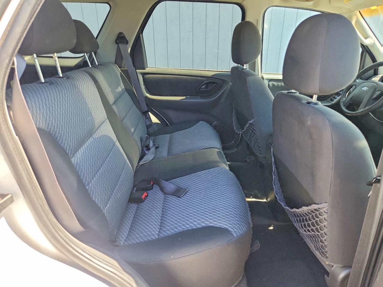 2004 Ford Escape VIN 1FMYU031X4KA98214 photo 10