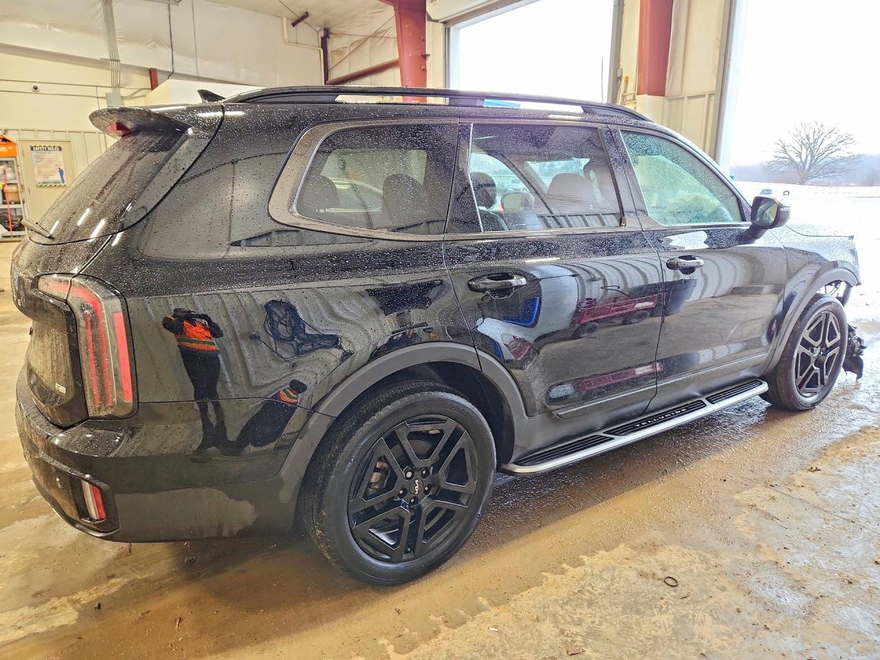 2024 Kia Telluride VIN 5XYP3DGC2RG460667 photo 3