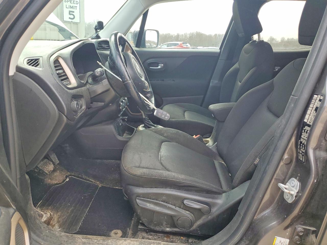 2017 Jeep Renegade VIN ZACCJABB5HPF64425 photo 7