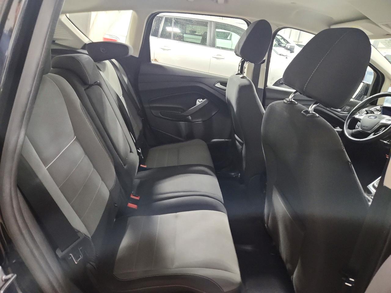 2013 Ford Cmax VIN 1FADP5AU4DL519557 photo 10