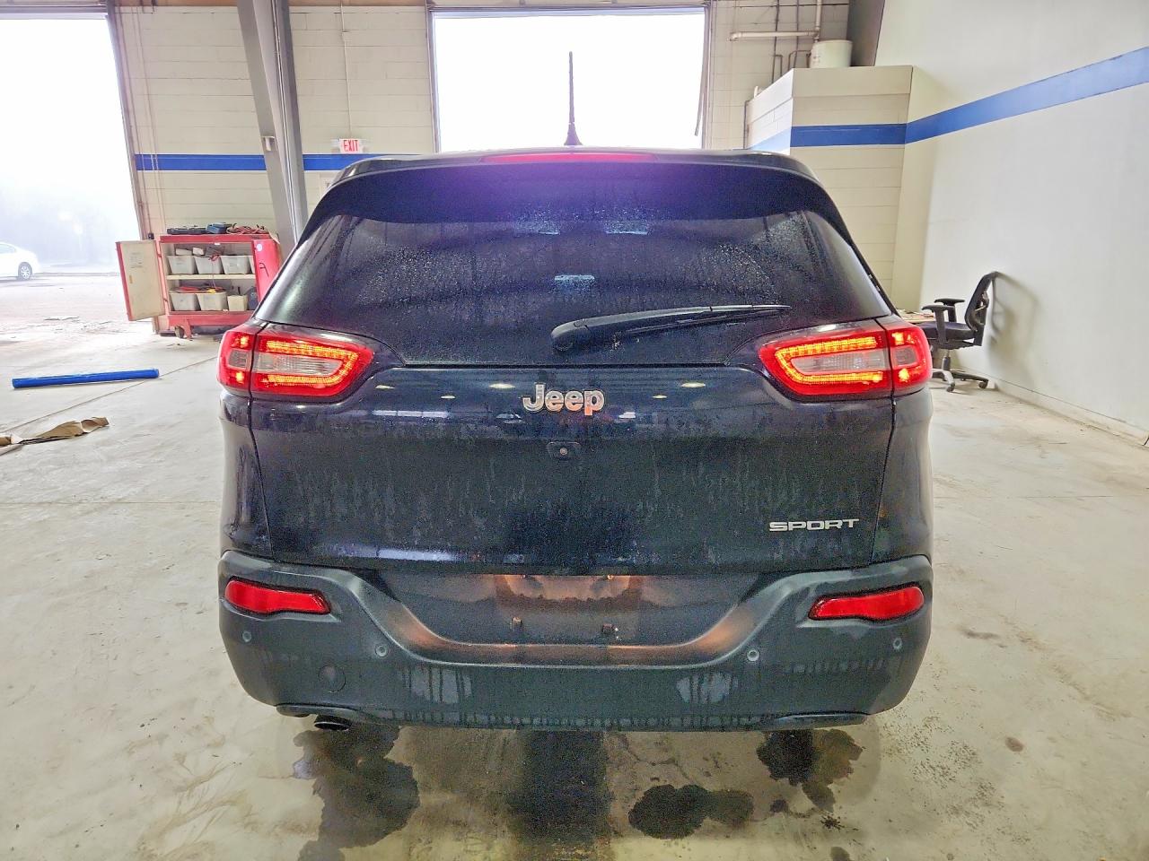 2017 Jeep Grand cher VIN 1C4PJLABXHW585269 photo 6