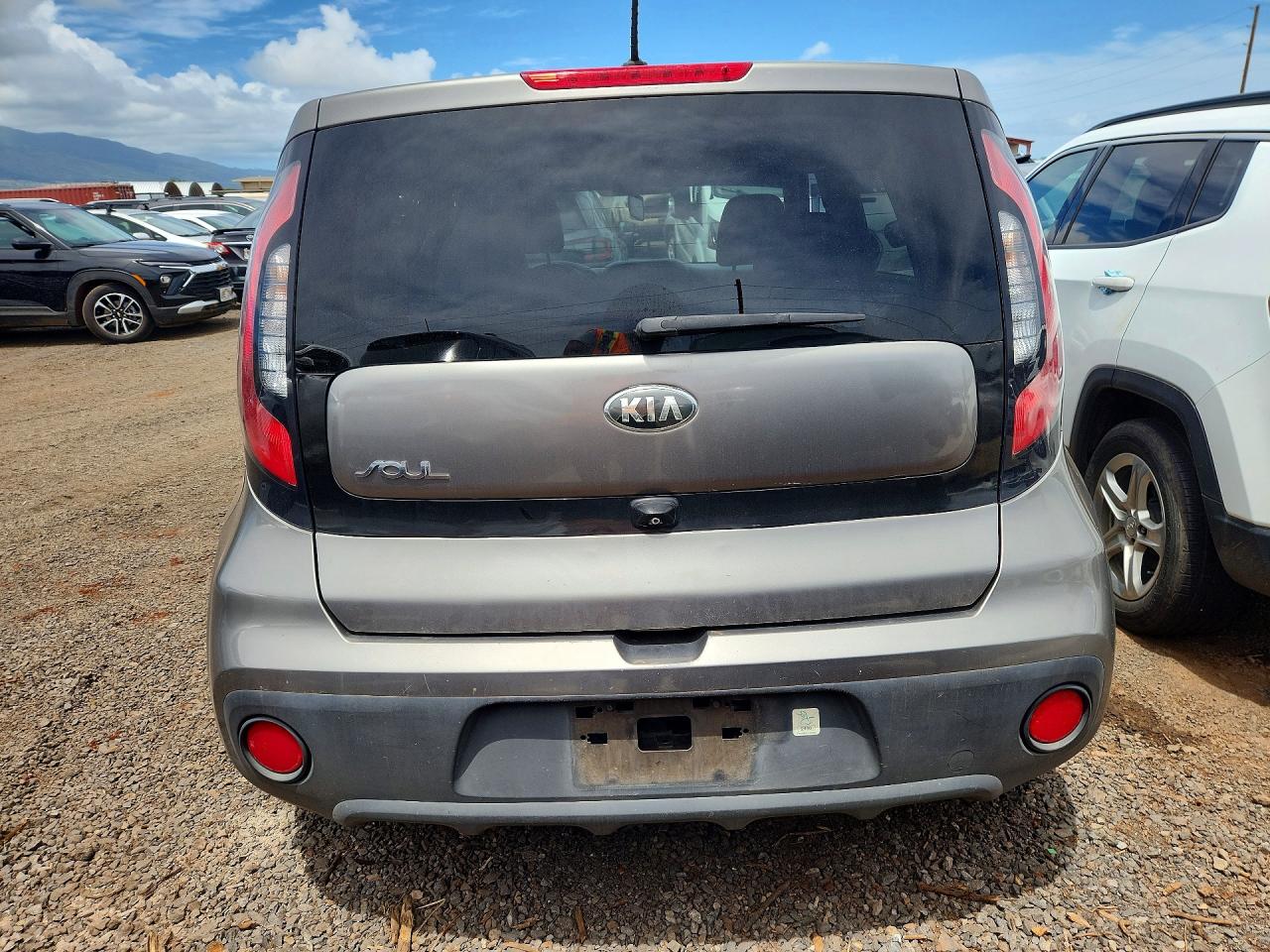 2017 Kia Soul VIN KNDJN2A28H7449981 photo 6