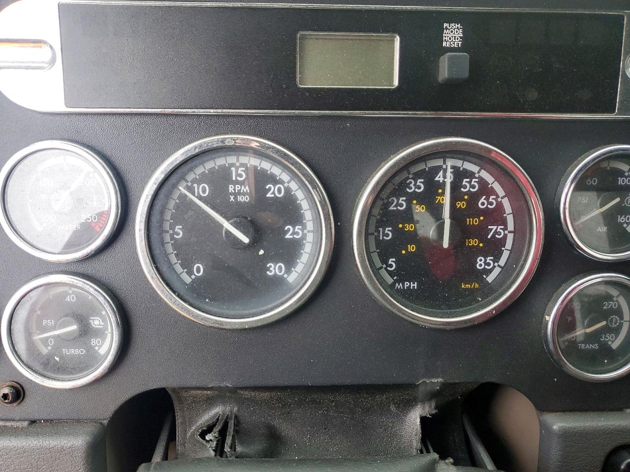 2009 FREIGHTLINER All other VIN 1FUJGEDR59LAE1359 photo 8