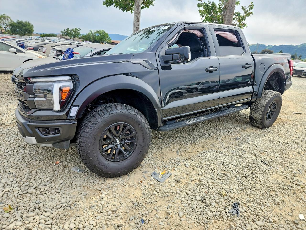 2025 Ford F150 VIN 1FTFW1RG5SFB39457 photo 1