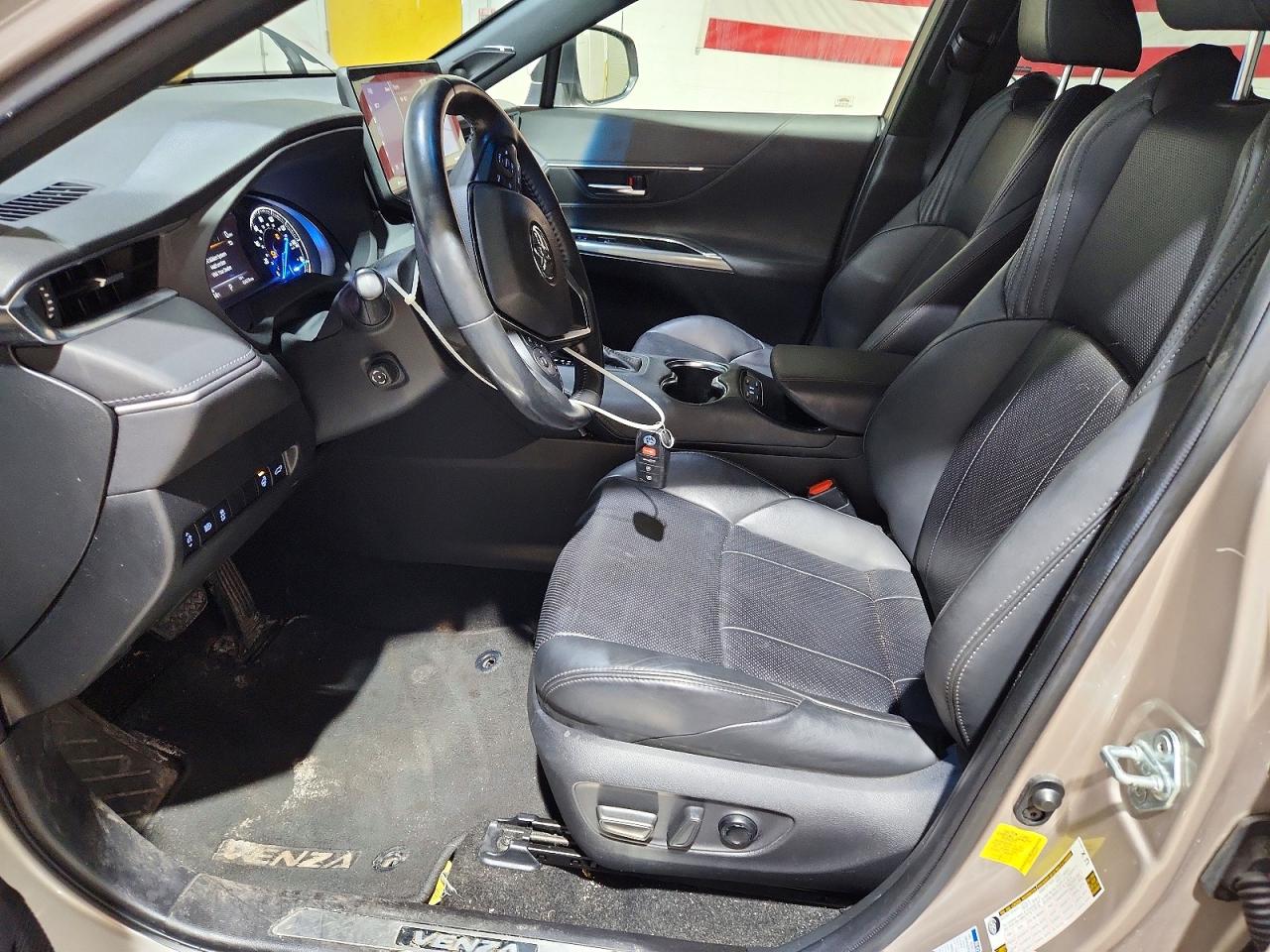 2021 Toyota Venza VIN JTEAAAAH0MJ040151 photo 7