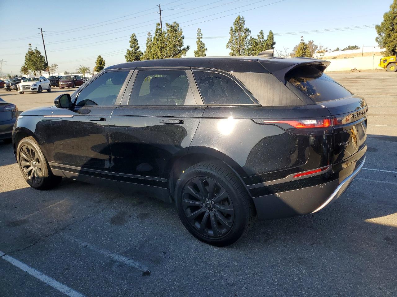 2018 Land Rangerover VIN SALYL2RX2JA710818 photo 2