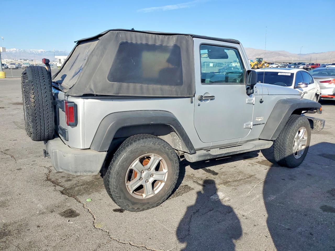 2007 Jeep Wrangler / VIN 1J4FA54137L159766 photo 3