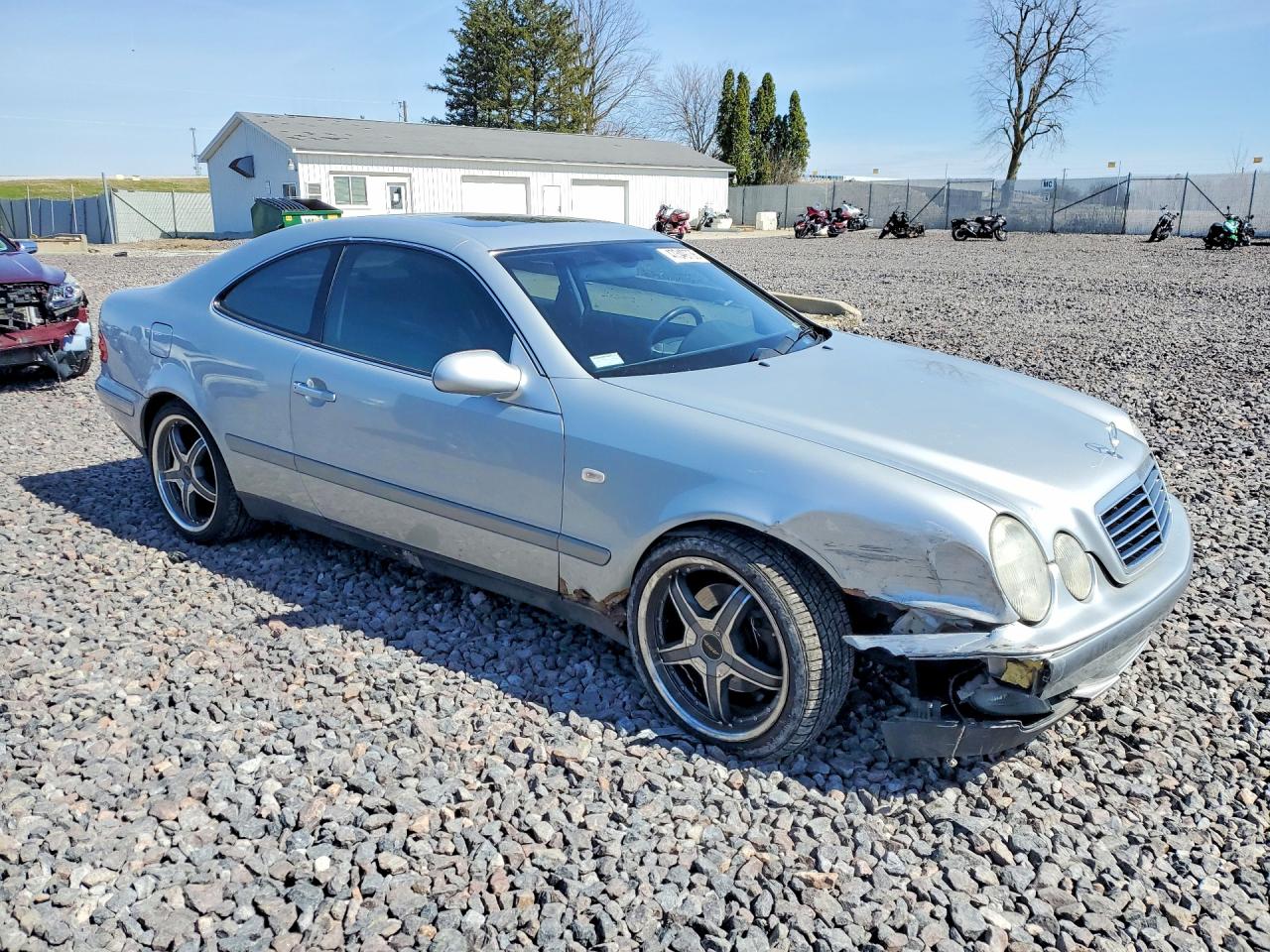 1999 Mercedes Clk-class VIN WDBLJ65G4XF112244 photo 4