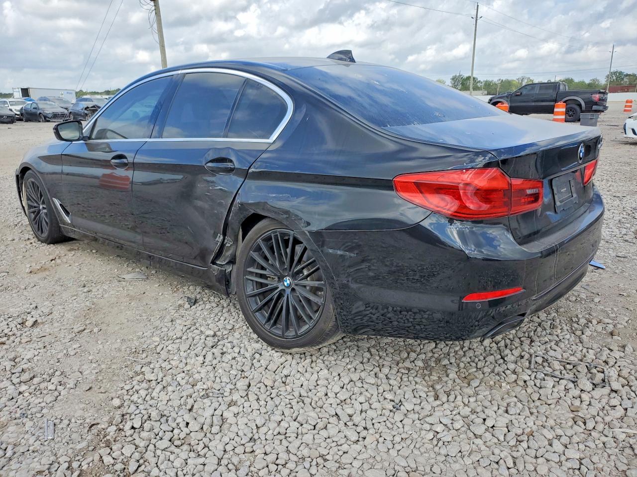 2020 BMW 5 series VIN WBAJS1C02LCD57165 photo 2