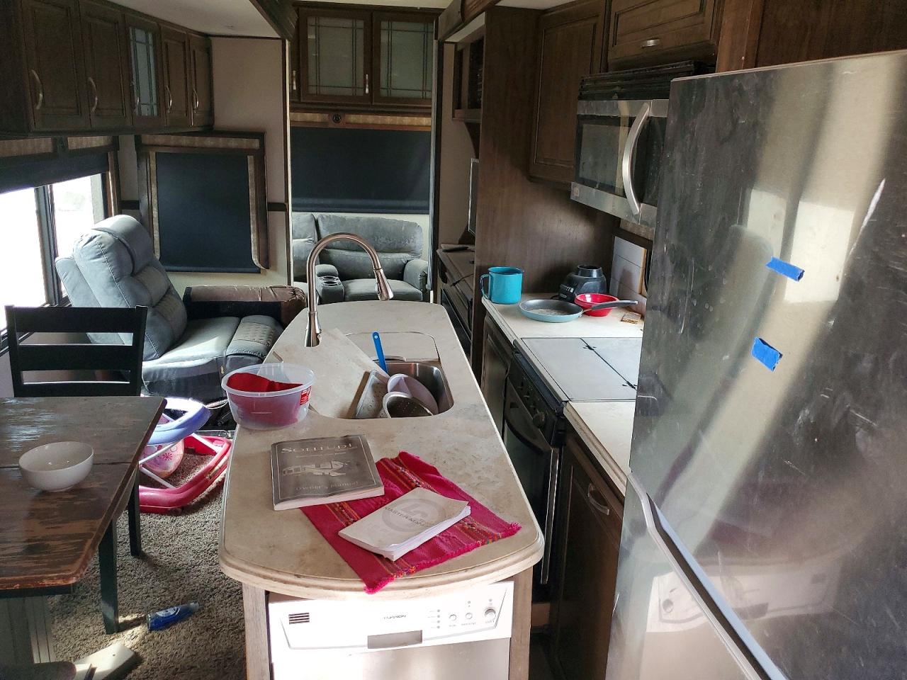 2017 GRAND Solitude VIN 573FS4229H1107086 photo 6