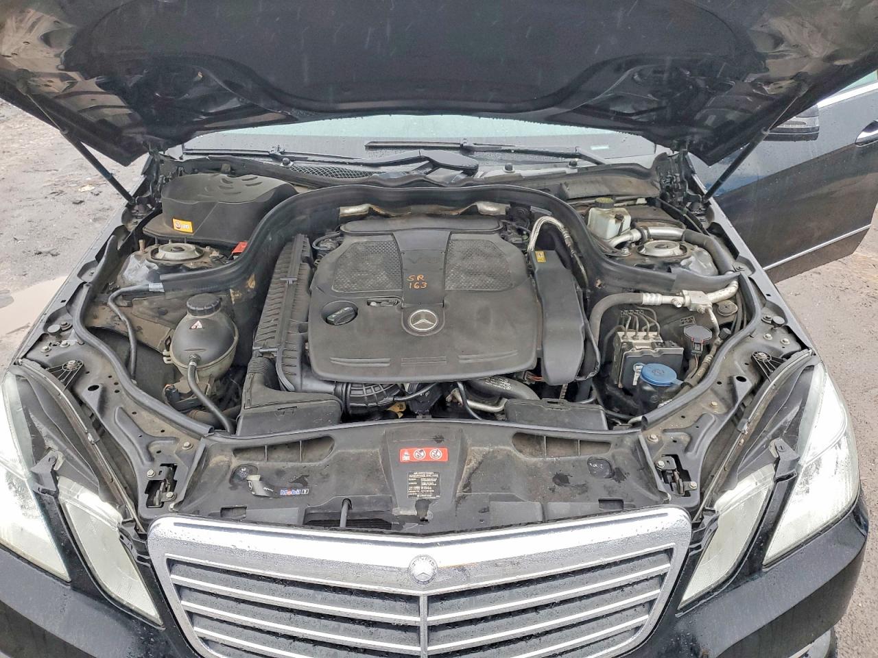 2013 Mercedes-Benz E-class VIN WDDHF8JB9DA689915 photo 11
