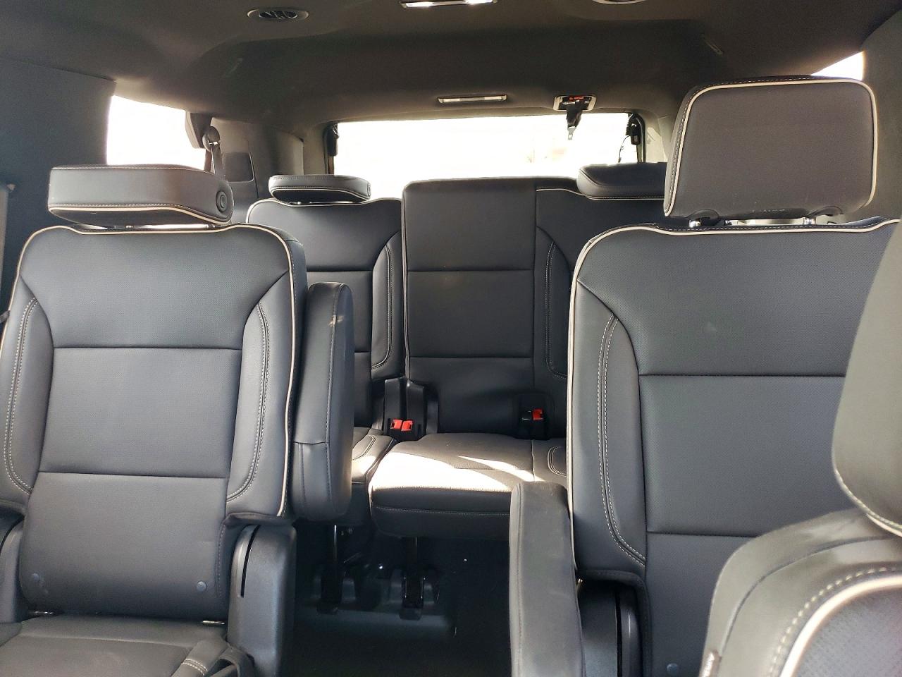 2023 Chevrolet Tahoe VIN 1GNSKSKD6PR466186 photo 10