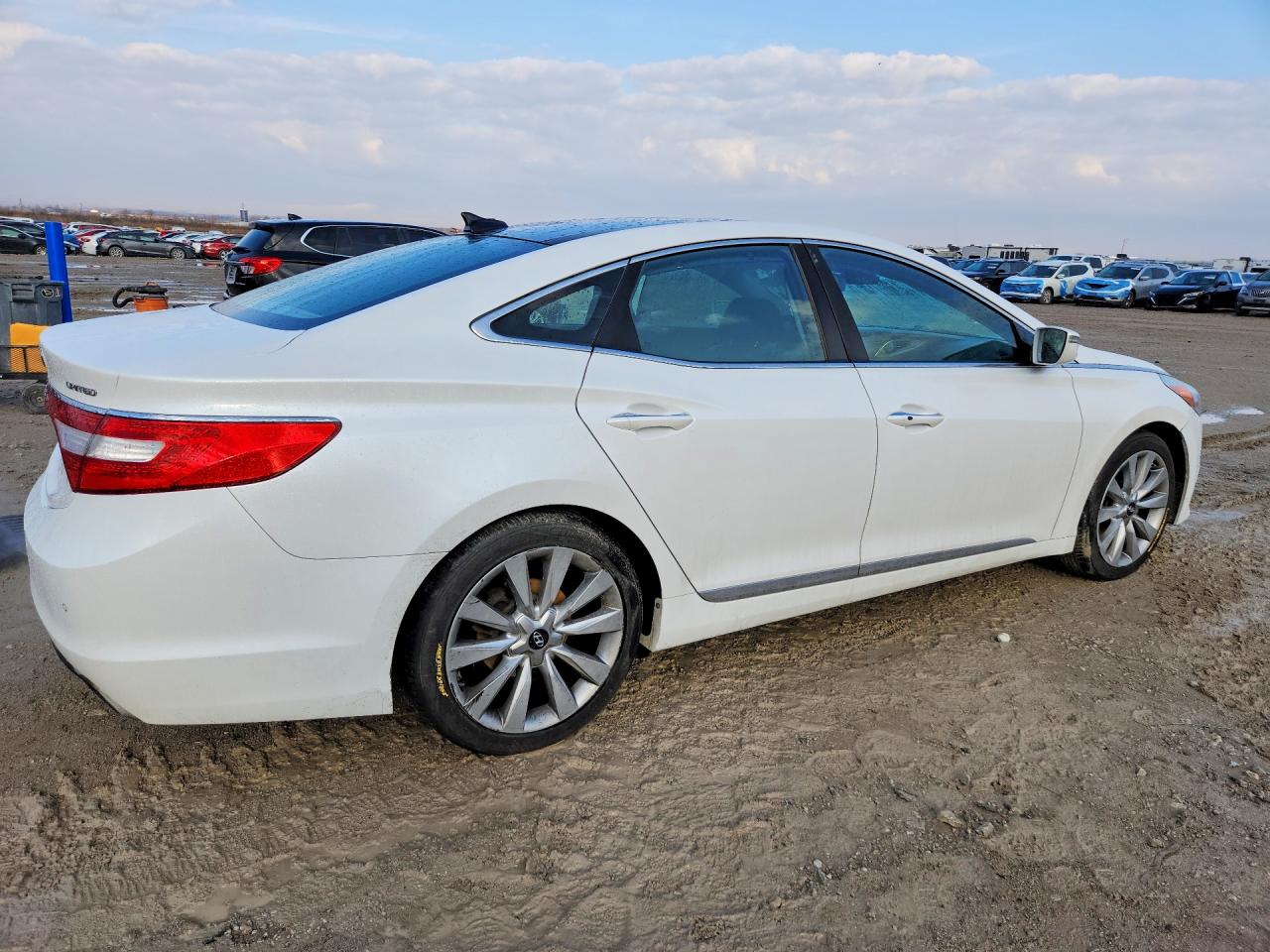 2017 Hyundai Azera VIN KMHFH4JG9HA581019 photo 3