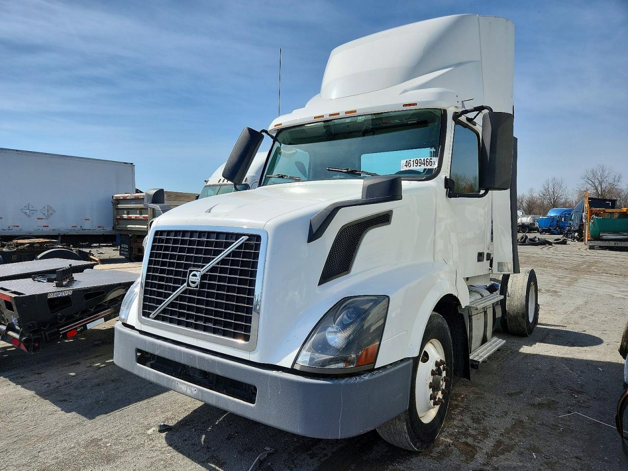 2017 Volvo Vn VIN 4V4N39TGXHN988160 photo 2