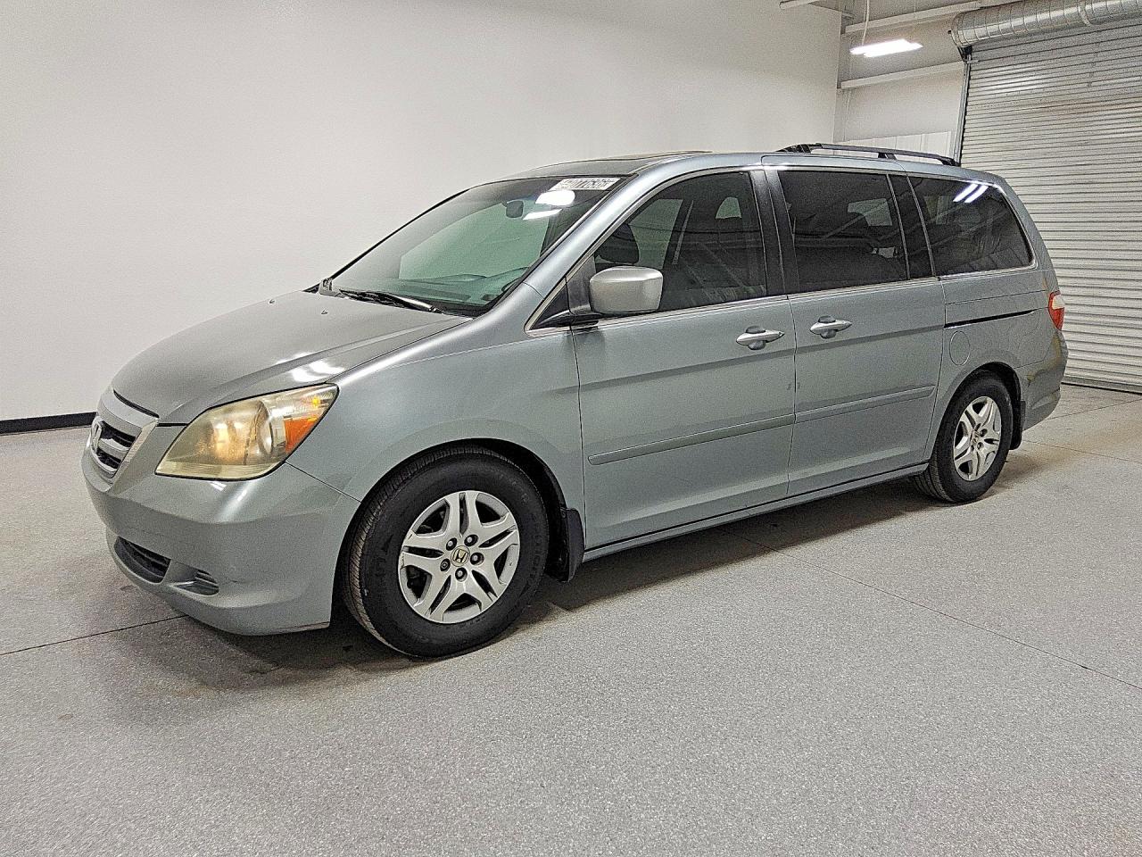 2005 Honda All models VIN 5FNRL38405B052356 photo 1