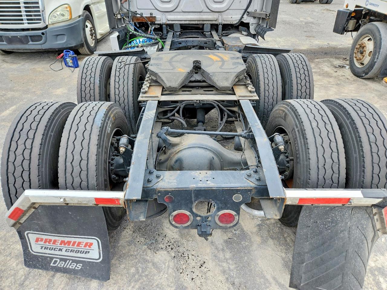 2020 FREIGHTLINER All other VIN 3AKJHHDR3LSLS7741 photo 9