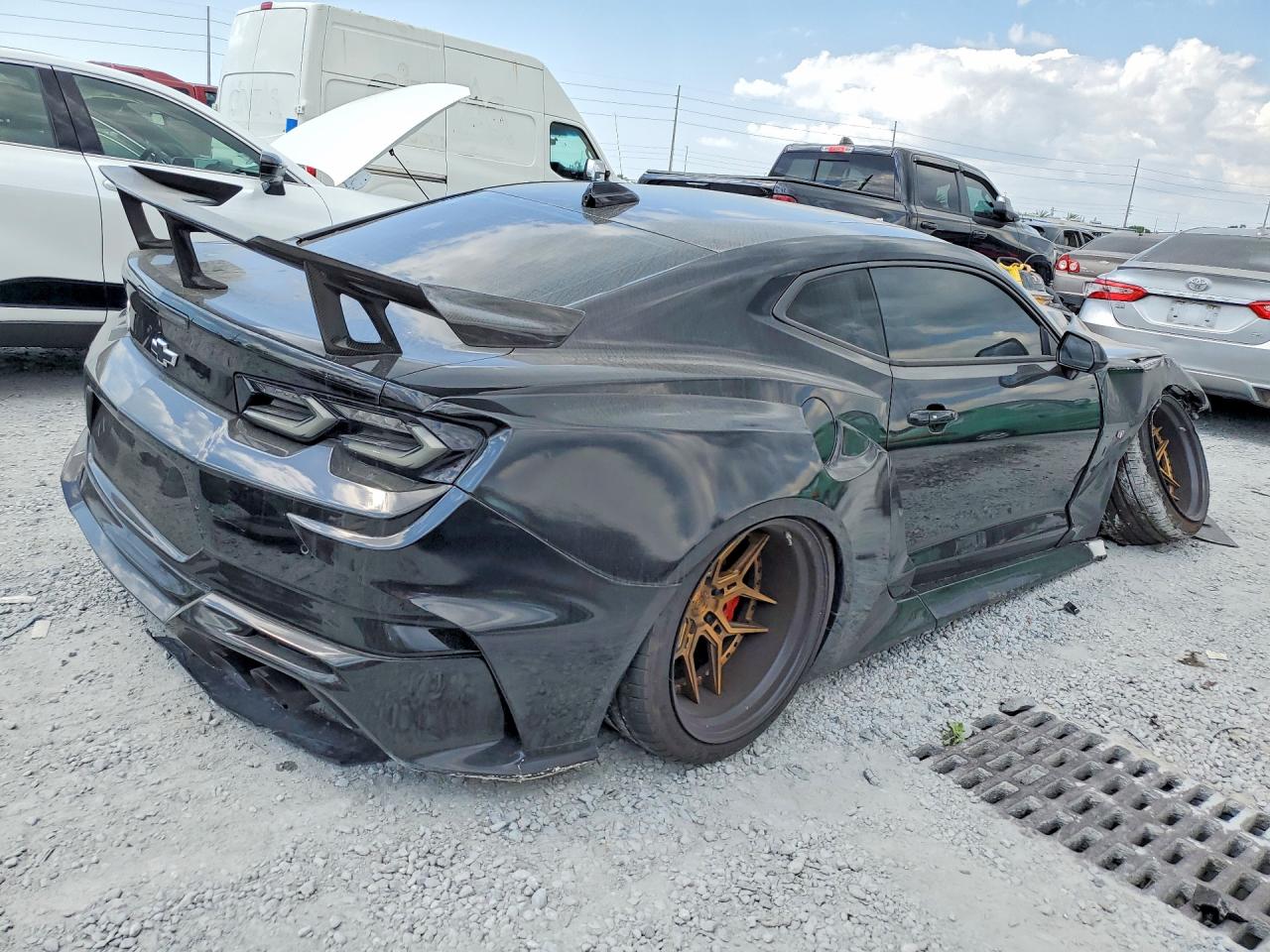 2022 Chevrolet Camaro VIN 1G1FH1R73N0102210 photo 3