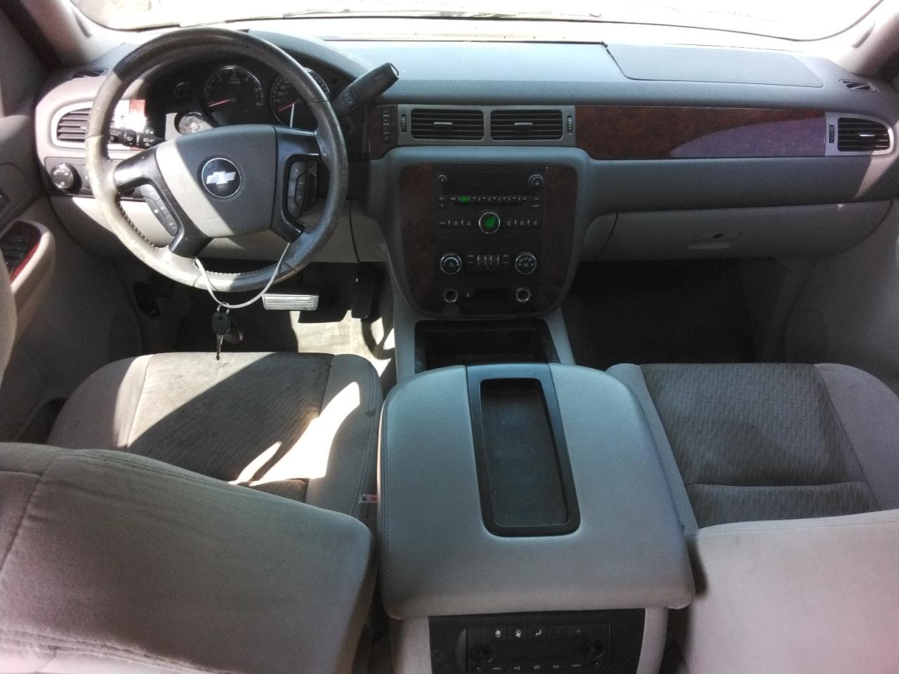 2009 Chevrolet Tahoe VIN 1GNFK230X9R268582 photo 8