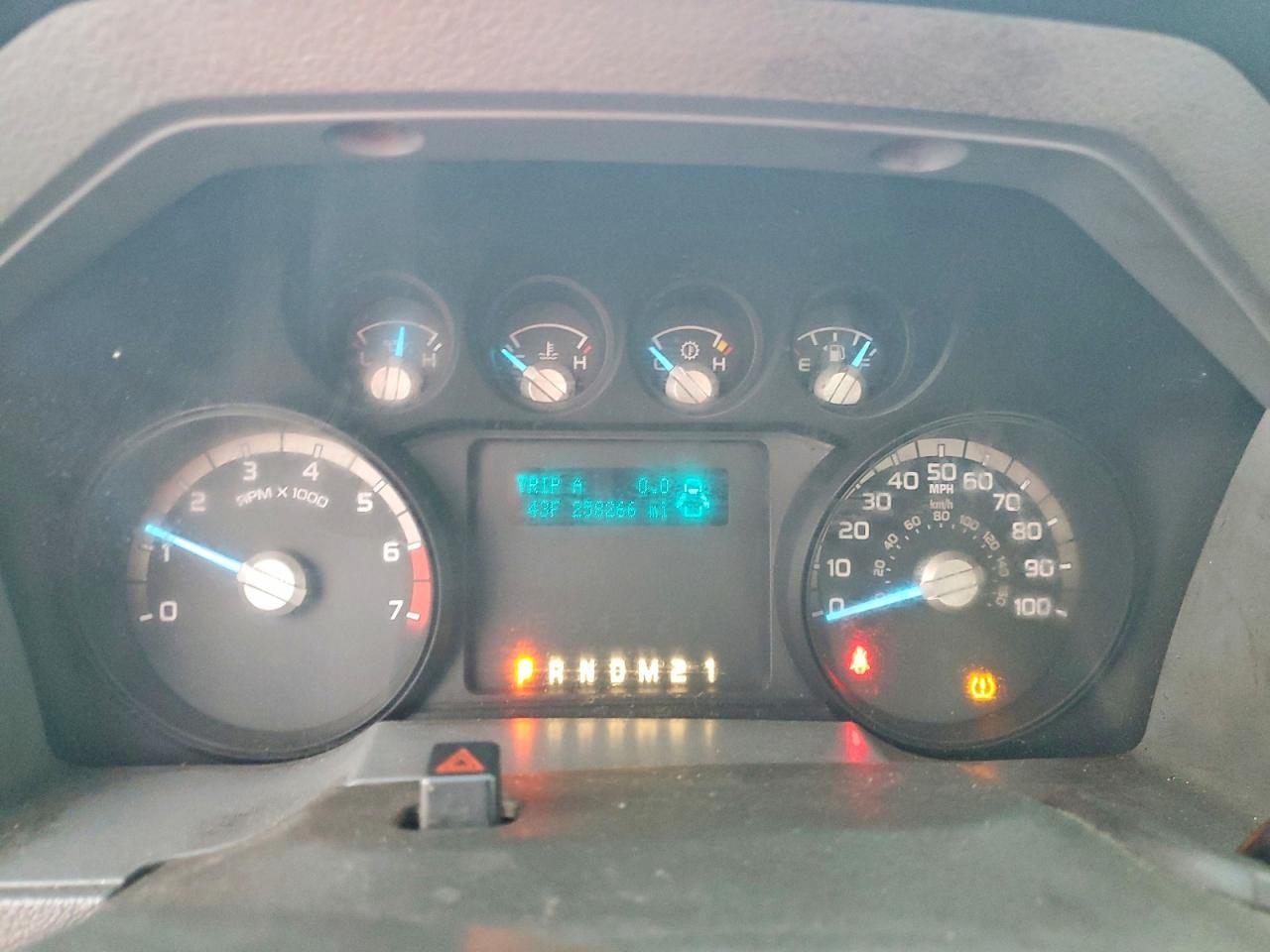2016 Ford F350 VIN 1FDBF3F64GEB68009 photo 9