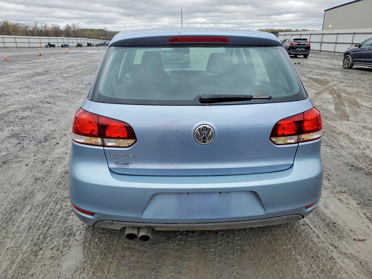 2011 Volkswagen Golf VIN WVWDA7AJ2BW246370 photo 6