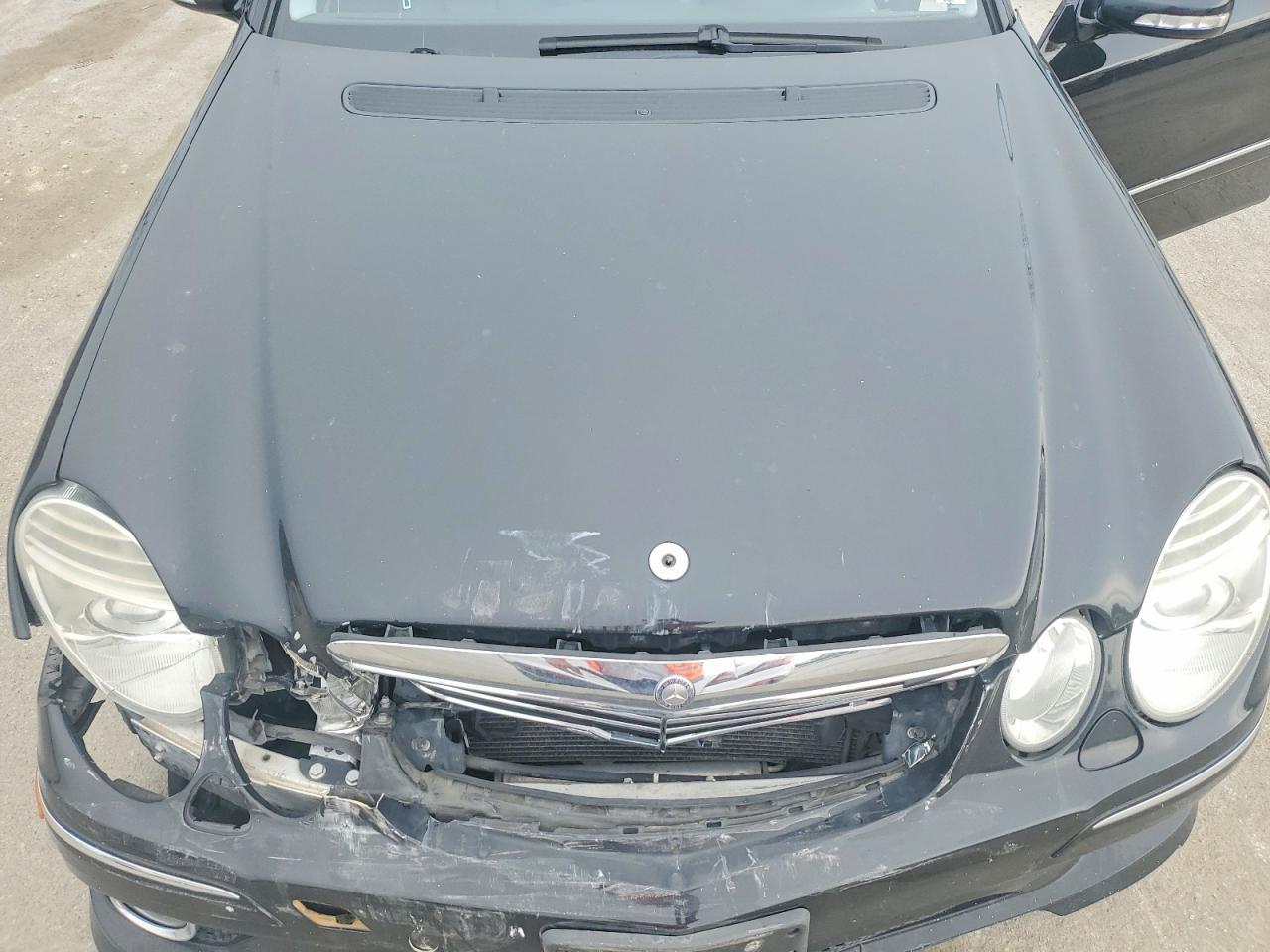 2009 Mercedes-Benz E-class VIN WDBUF56XX9B368736 photo 11