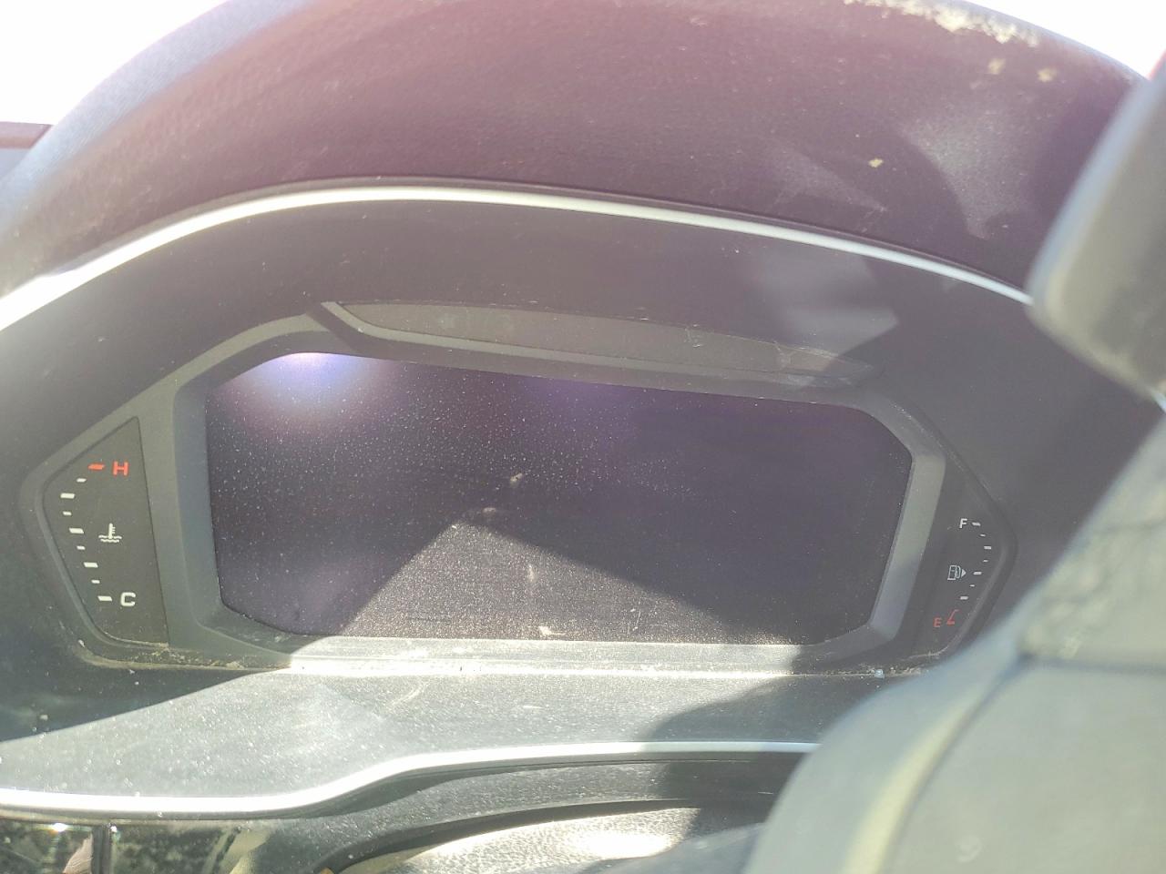 2024 Audi Q3 VIN WA1DECF38R1049860 photo 9