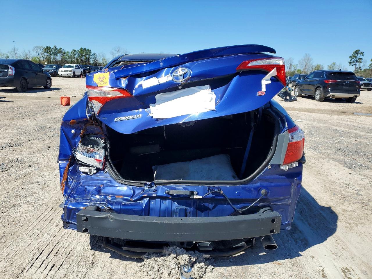 2015 TOYT Corolla VIN 5YFBURHE5FP197246 photo 6