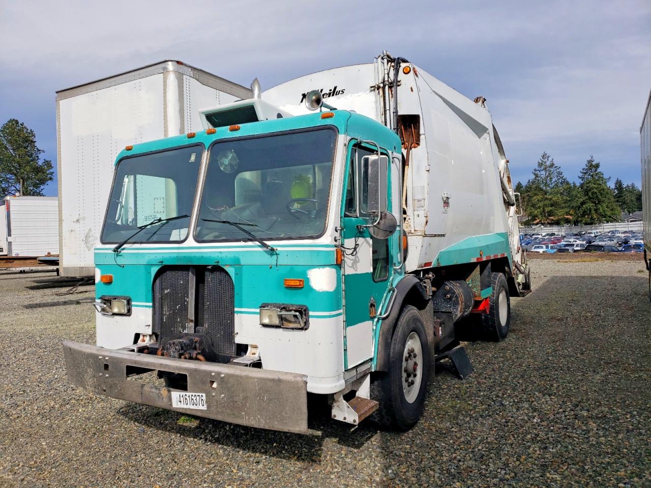 1998 PETERBILT All other VIN 1NPZH58X7WD710800 photo 2