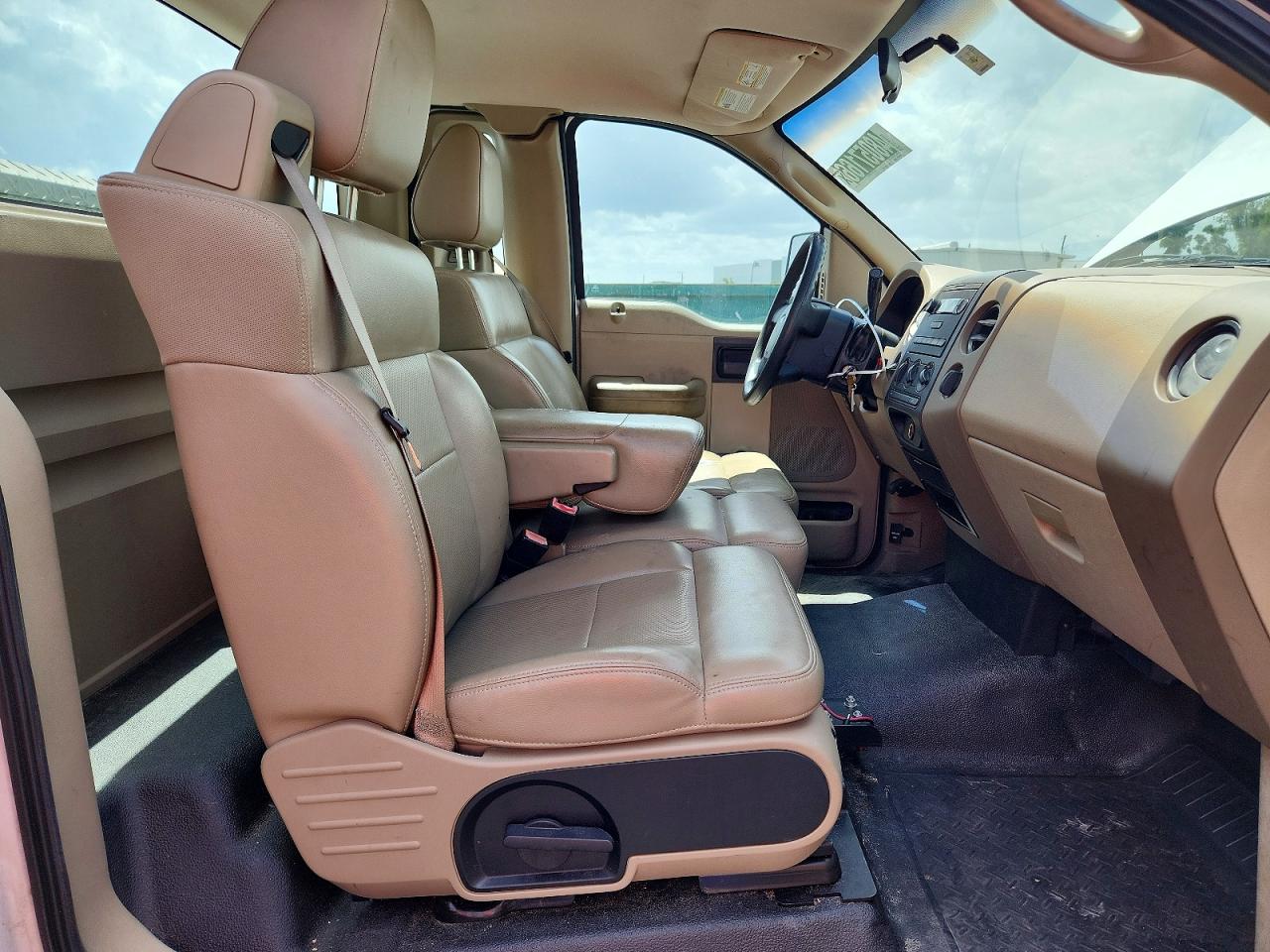 2008 Ford F150 VIN 1FTRF12218KC11105 photo 10