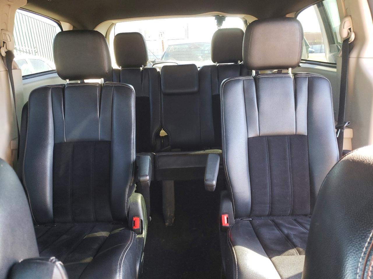 2017 Dodge Caravan VIN 2C4RDGCG2HR860979 photo 10